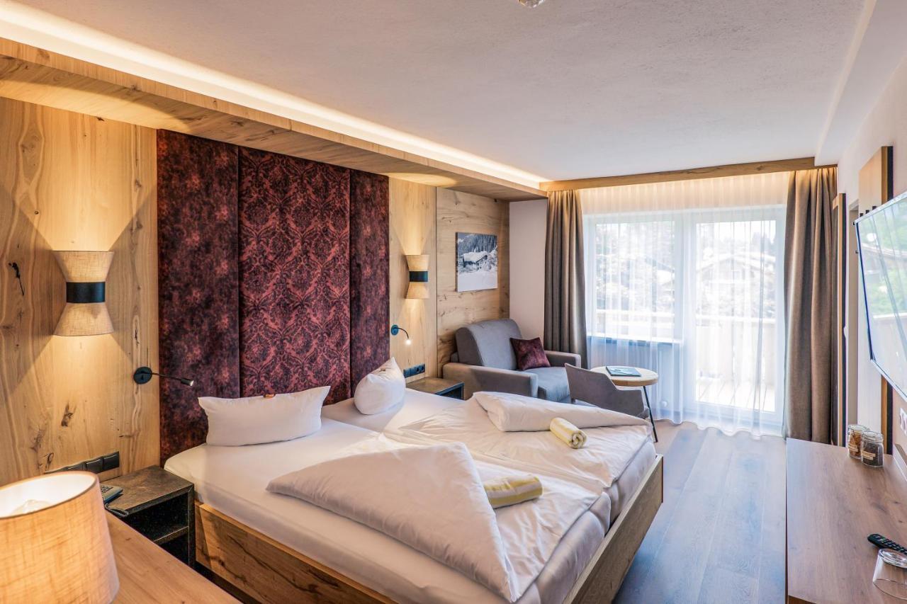 Hotel Foehrenhof Штанцах Экстерьер фото